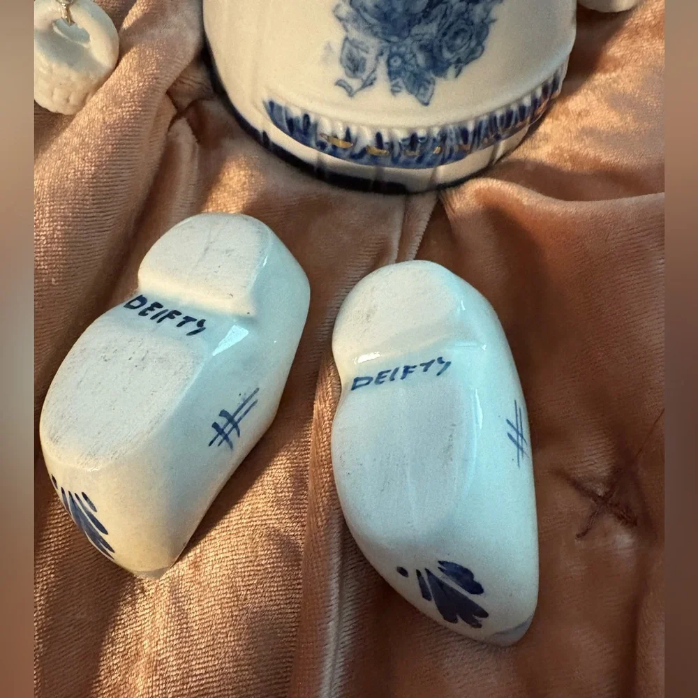 Delft Holland Milk Maid Netherlands Ceramic Clogs Antique